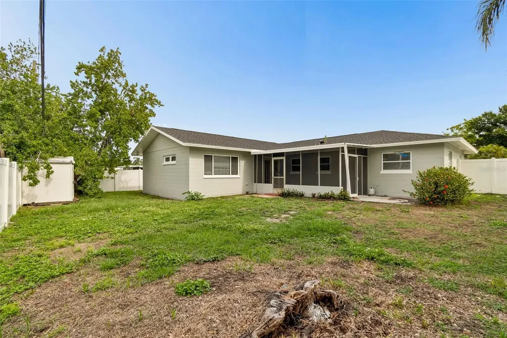 11490 59th Terrace Seminole FL 33772