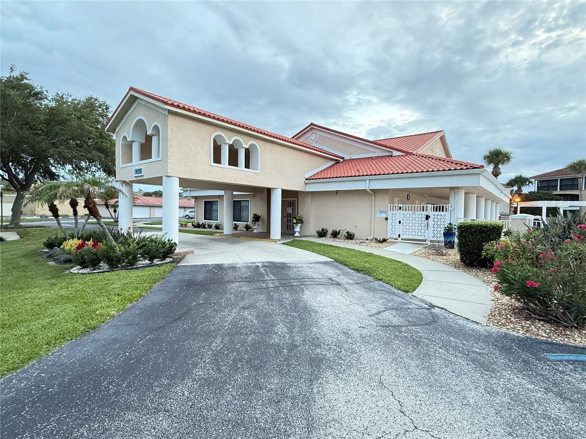 407 Bouchelle Drive New Smyrna Beach FL 32169