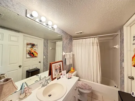 407 Bouchelle Drive New Smyrna Beach FL 32169