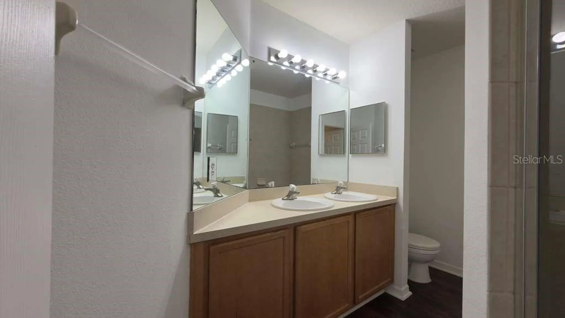 4317 Paradise Cove Court Kissimmee FL 34746