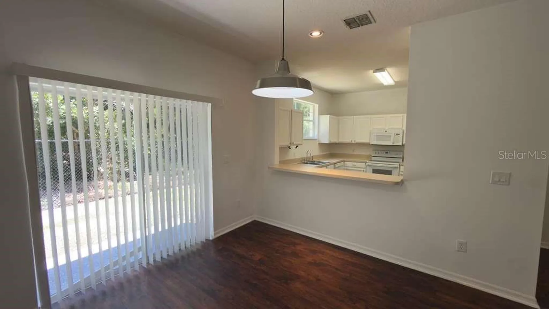 4317 Paradise Cove Court Kissimmee FL 34746