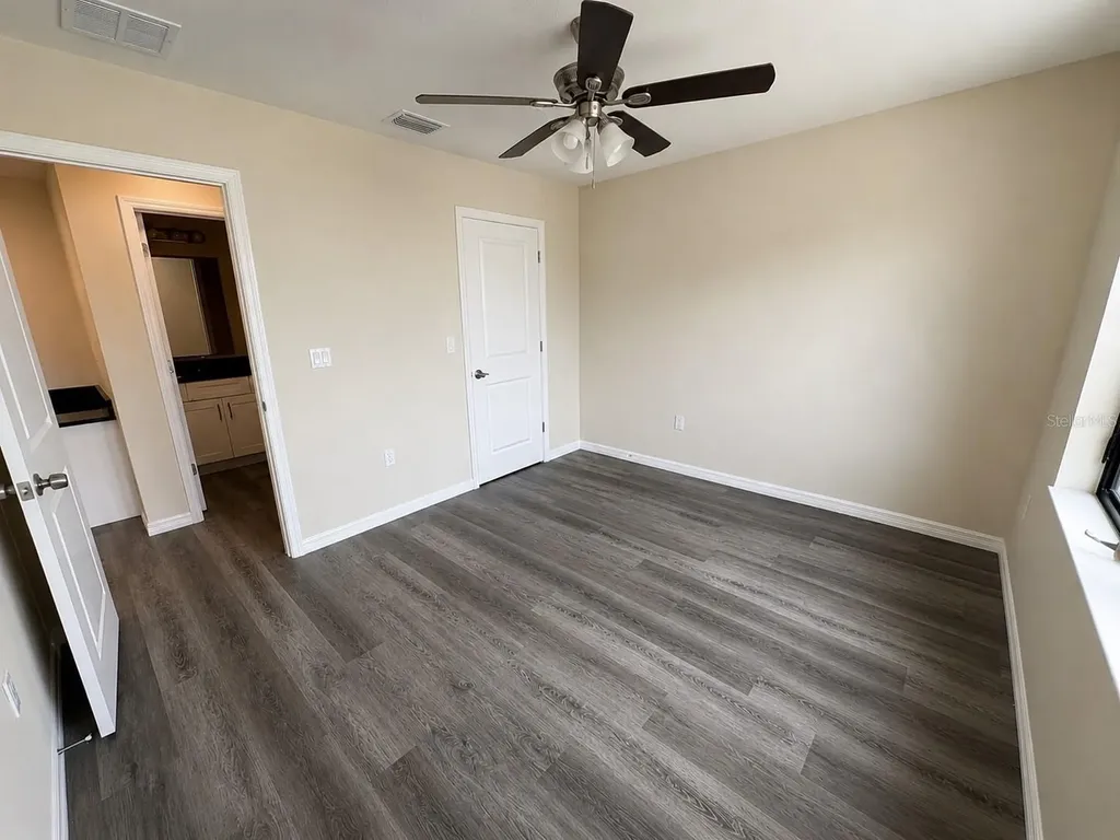 4347 Cambio Gardens Court Tampa FL 33610