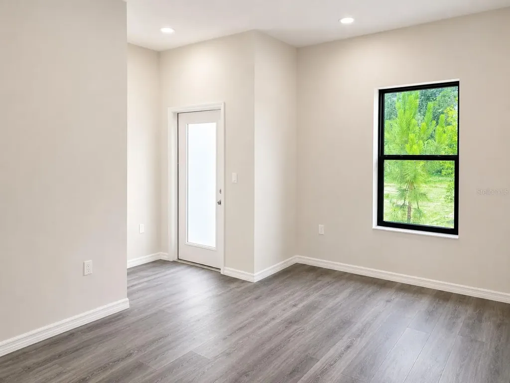 4347 Cambio Gardens Court Tampa FL 33610