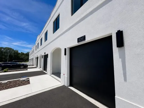 4347 Cambio Gardens Court Tampa FL 33610