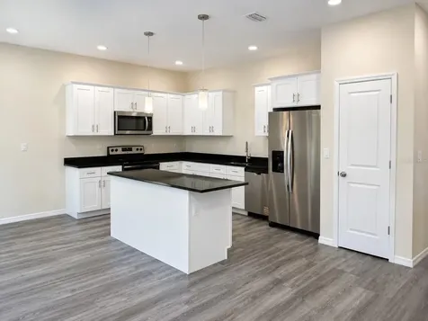 4347 Cambio Gardens Court Tampa FL 33610