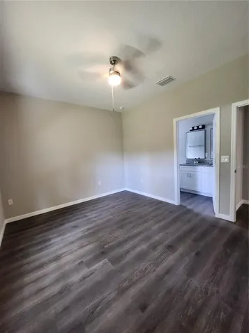 5024 Finders Court Tampa FL 33617