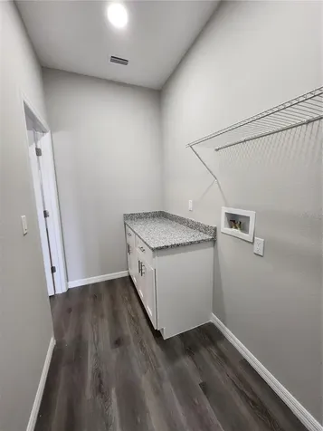 5024 Finders Court Tampa FL 33617