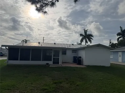 4607 103rd Street Court W Bradenton FL 34210