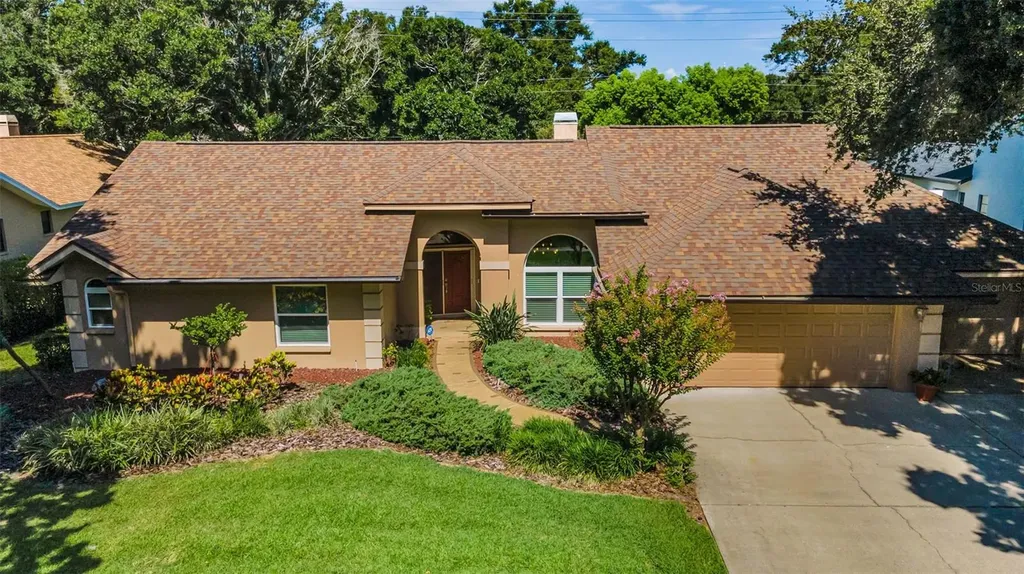 9904 Oaks Lane Seminole FL 33772