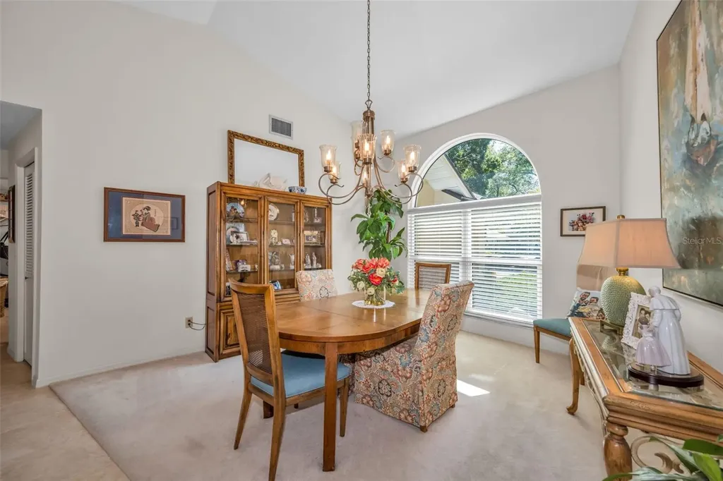 9904 Oaks Lane Seminole FL 33772