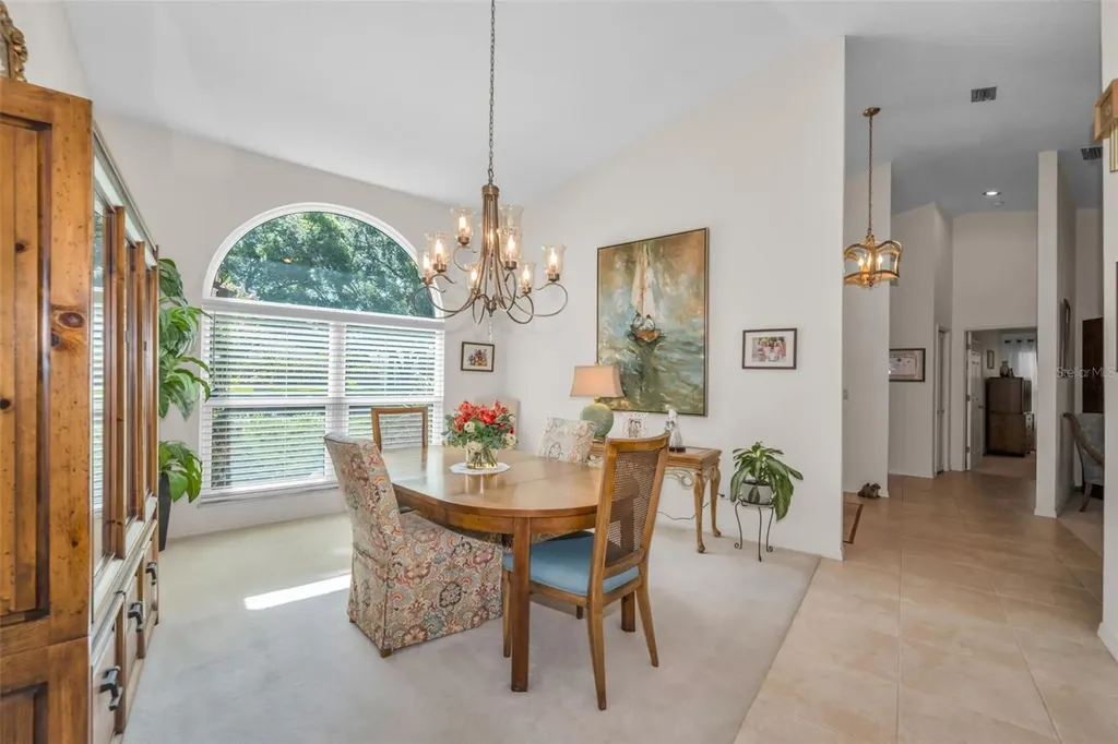 9904 Oaks Lane Seminole FL 33772