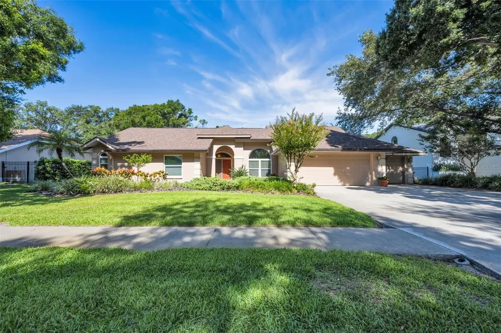 9904 Oaks Lane Seminole FL 33772