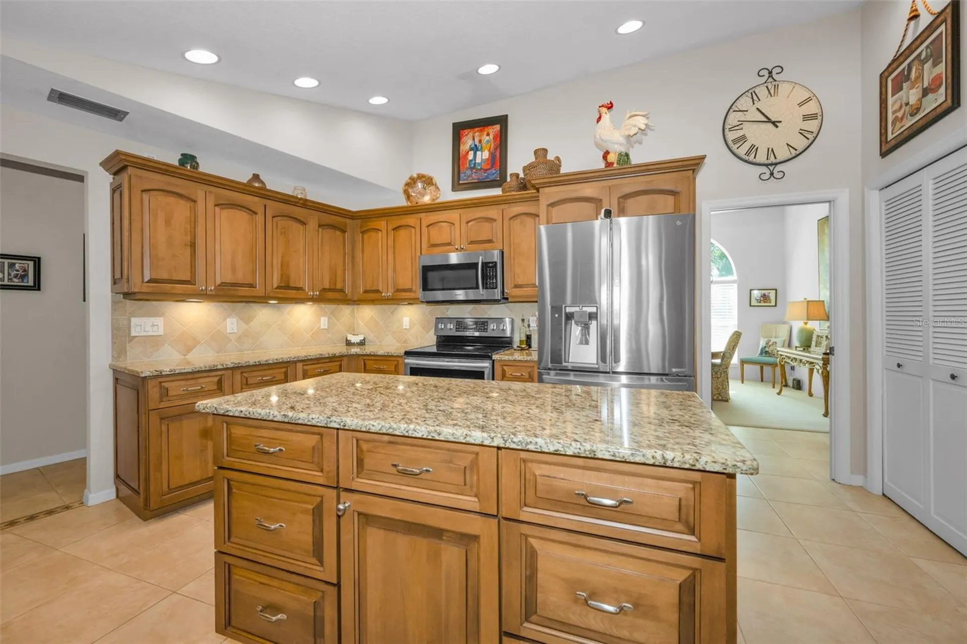 9904 Oaks Lane Seminole FL 33772