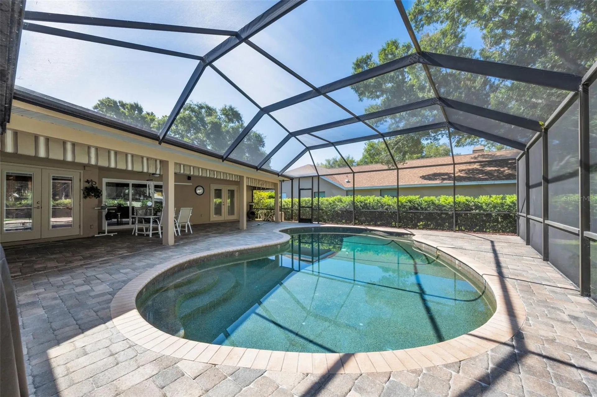 9904 Oaks Lane Seminole FL 33772
