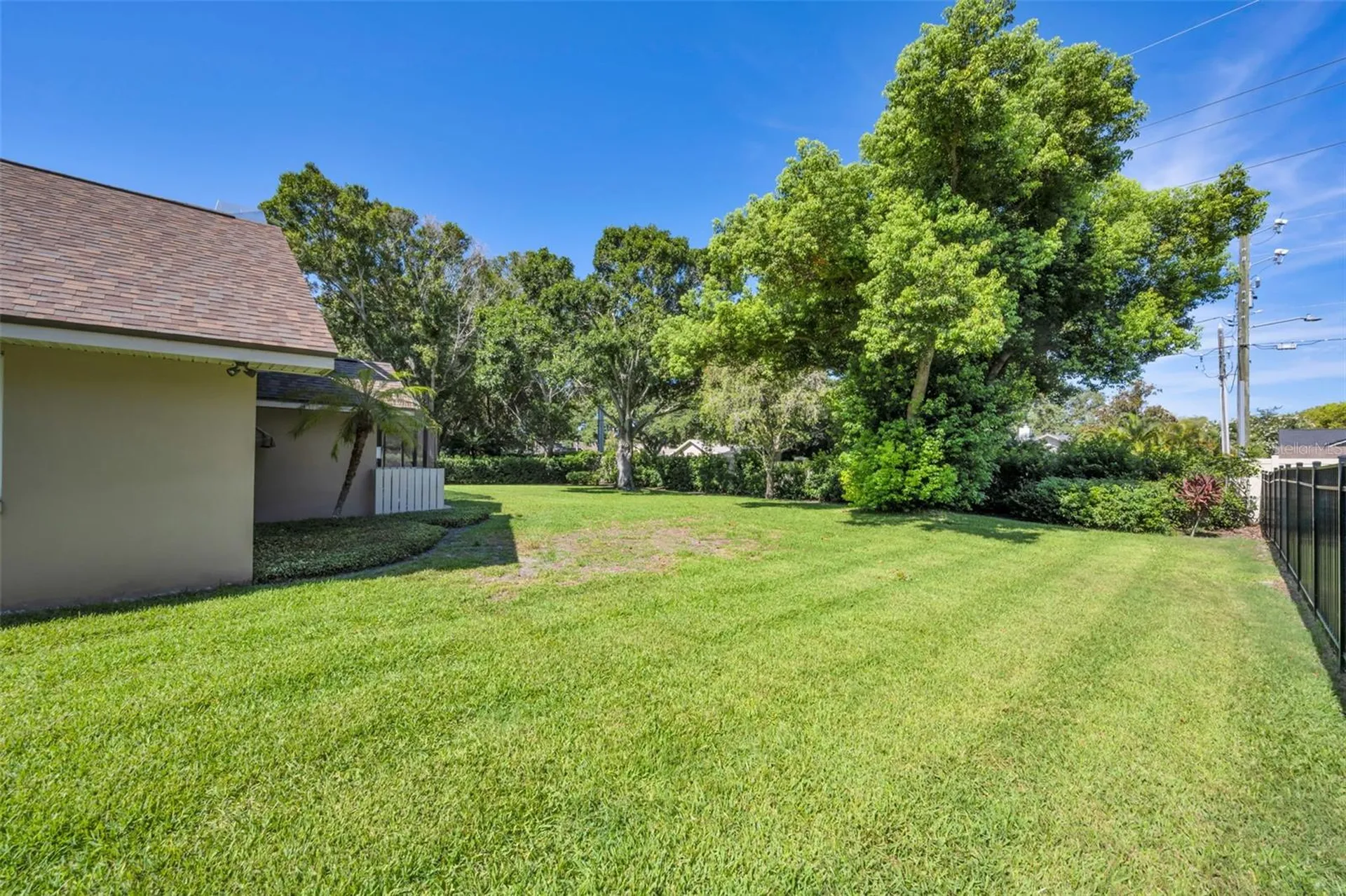 9904 Oaks Lane Seminole FL 33772