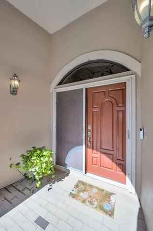 9904 Oaks Lane Seminole FL 33772