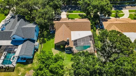 9904 Oaks Lane Seminole FL 33772