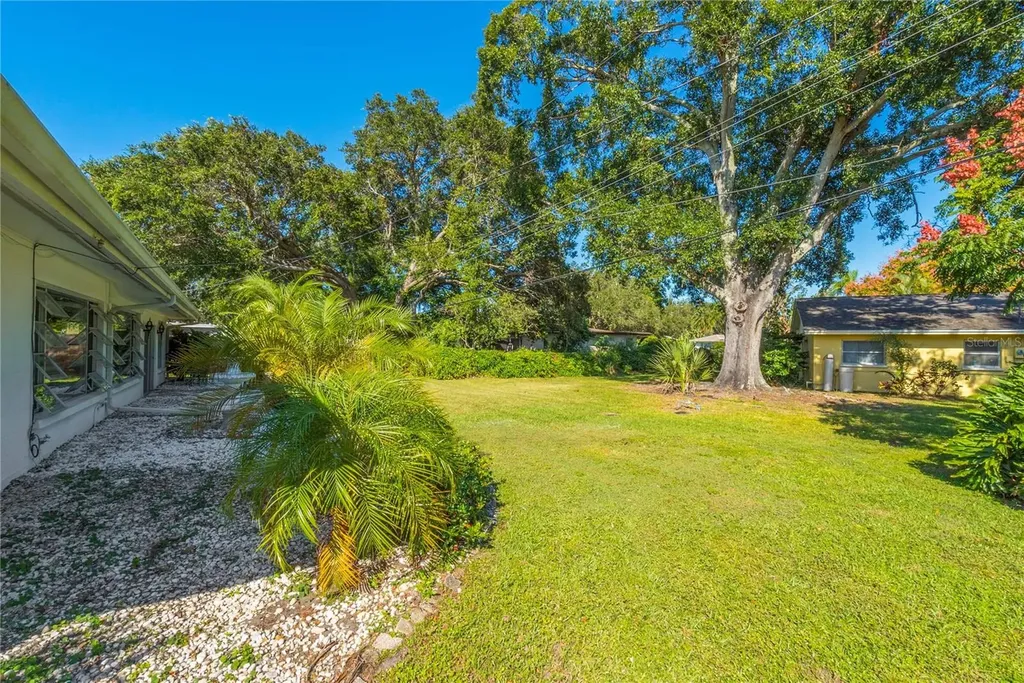 2521 Webber Street Sarasota FL 34239