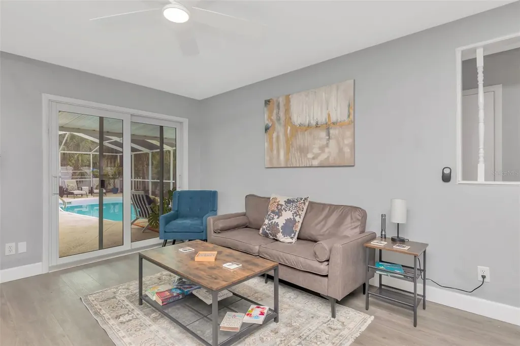 4136 13th Avenue N St Petersburg FL 33713