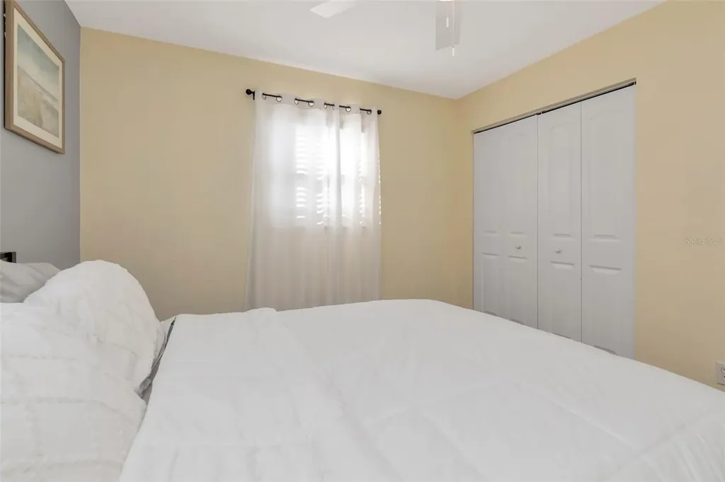 4136 13th Avenue N St Petersburg FL 33713