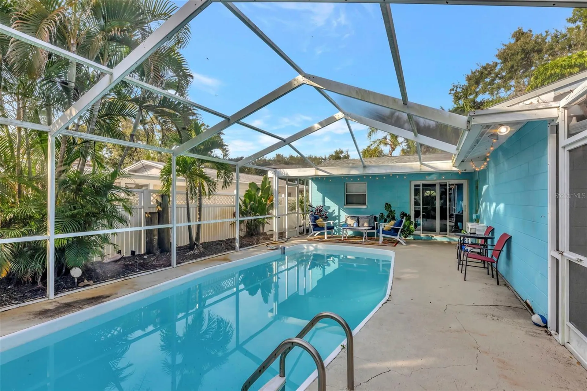 4136 13th Avenue N St Petersburg FL 33713
