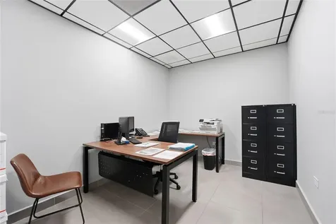 501 Centro Altamira, Calle Perseo San Juan PR 00922