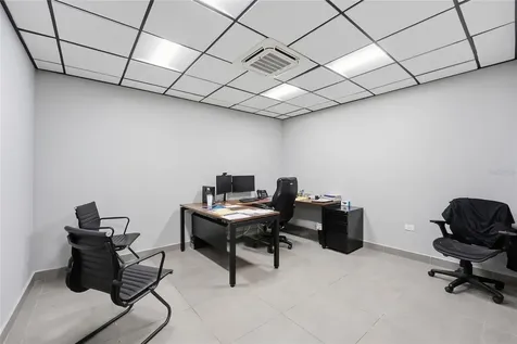 501 Centro Altamira, Calle Perseo San Juan PR 00922
