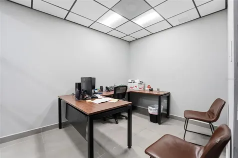 501 Centro Altamira, Calle Perseo San Juan PR 00922