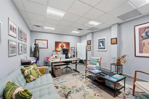 501 Centro Altamira, Calle Perseo San Juan PR 00922