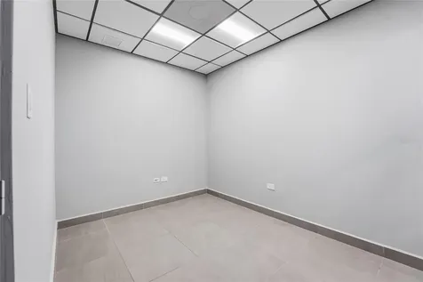 501 Centro Altamira, Calle Perseo San Juan PR 00922