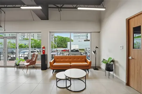 501 Centro Altamira, Calle Perseo San Juan PR 00922