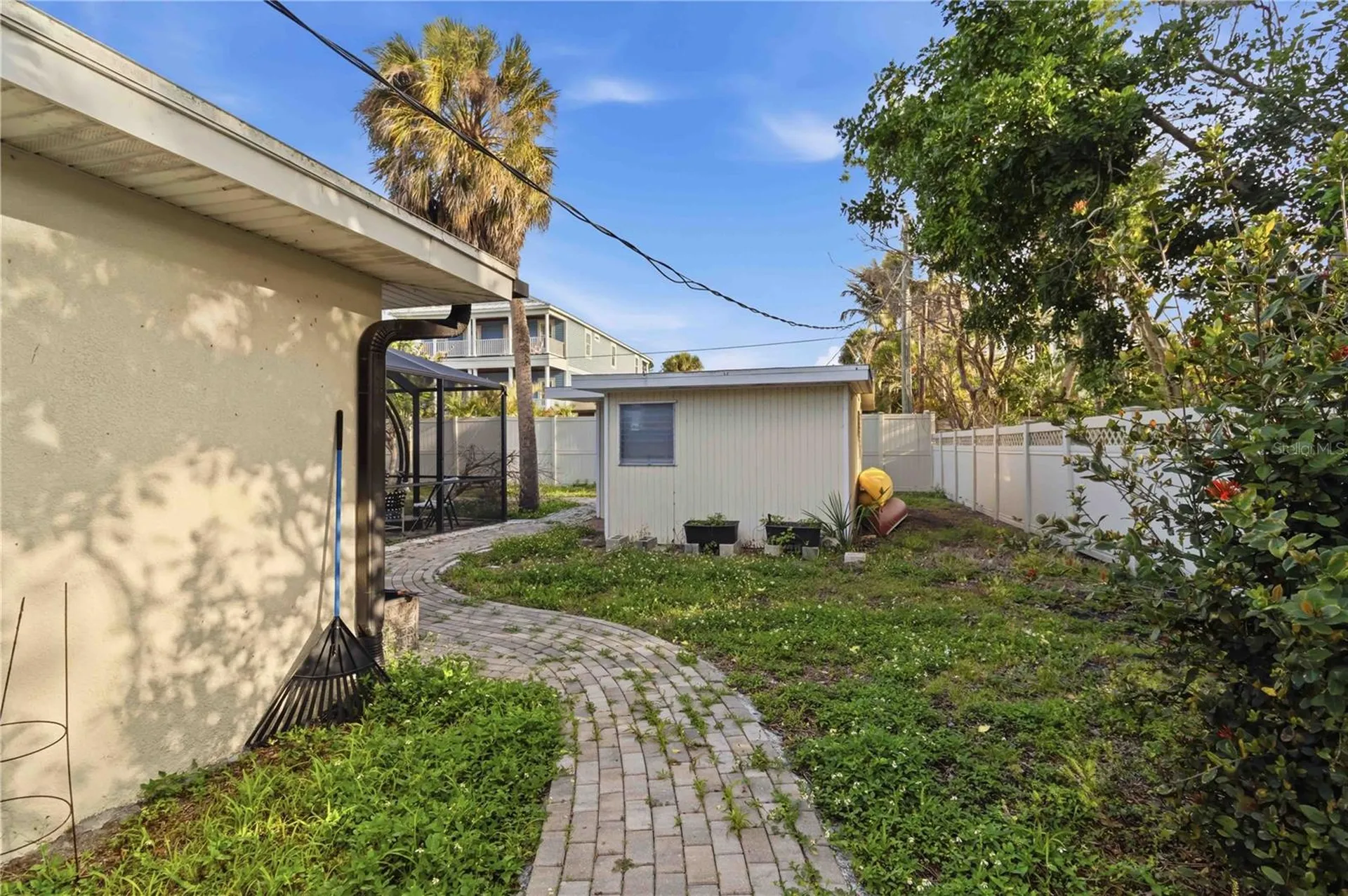 617 Calle De Peru Sarasota FL 34242