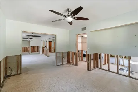 617 Calle De Peru Sarasota FL 34242