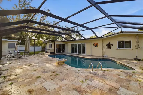 617 Calle De Peru Sarasota FL 34242