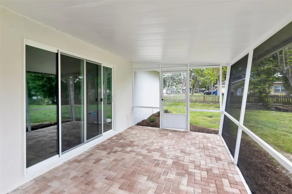 1100 58th Avenue S St Petersburg FL 33705