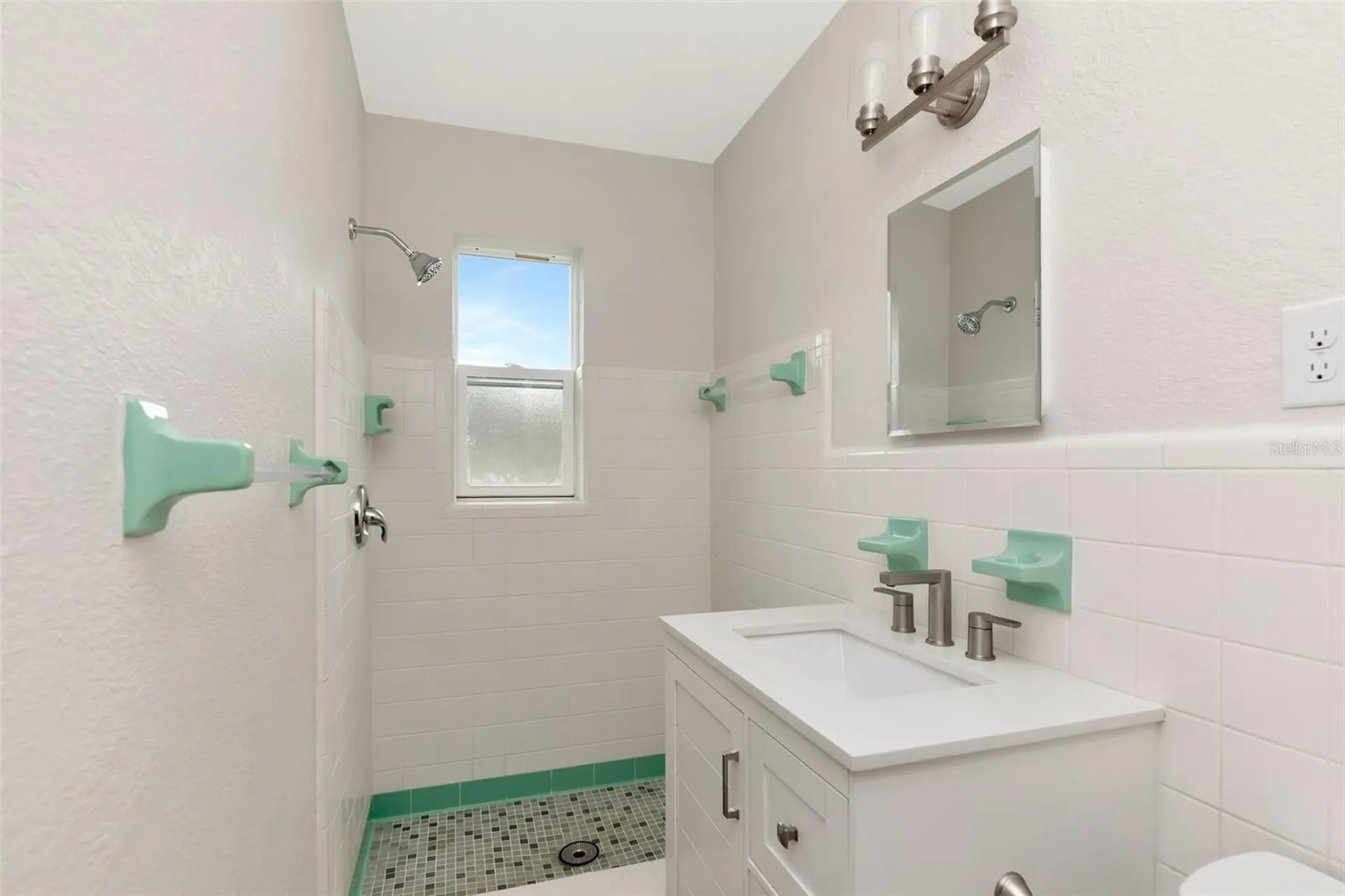 1100 58th Avenue S St Petersburg FL 33705