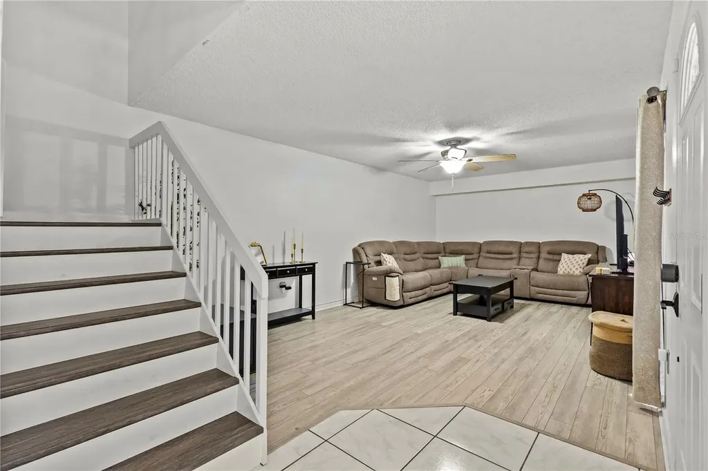 2763 5th Court Palm Harbor FL 34684