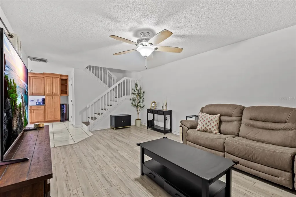 2763 5th Court Palm Harbor FL 34684
