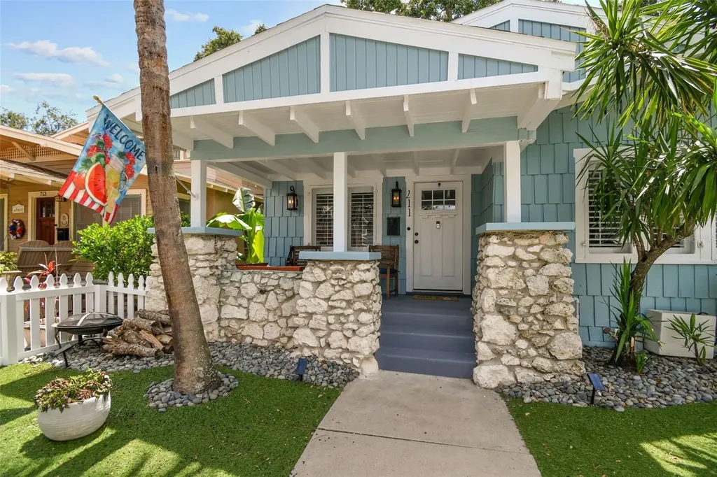 711 S Bungalow Terrace Tampa FL 33606