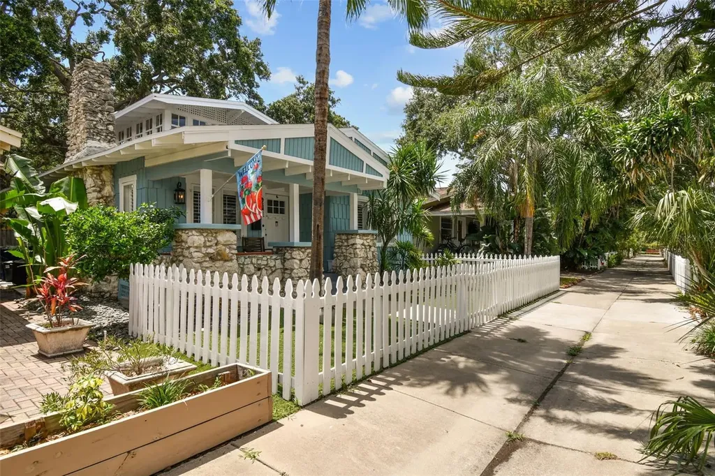 711 S Bungalow Terrace Tampa FL 33606