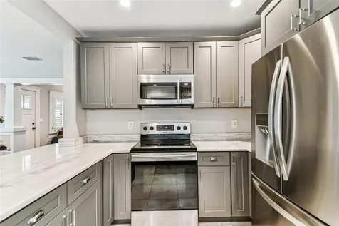 711 S Bungalow Terrace Tampa FL 33606