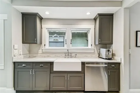 711 S Bungalow Terrace Tampa FL 33606