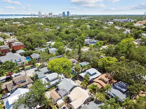 711 S Bungalow Terrace Tampa FL 33606