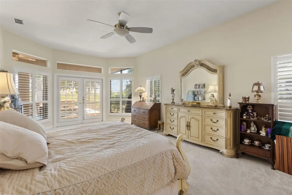 1521 Edgewater Drive Mount Dora FL 32757
