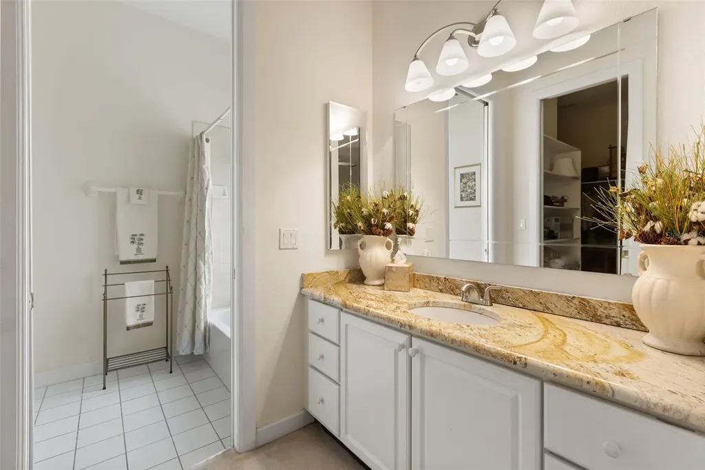 1521 Edgewater Drive Mount Dora FL 32757