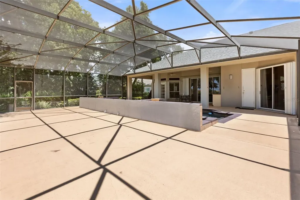 1521 Edgewater Drive Mount Dora FL 32757
