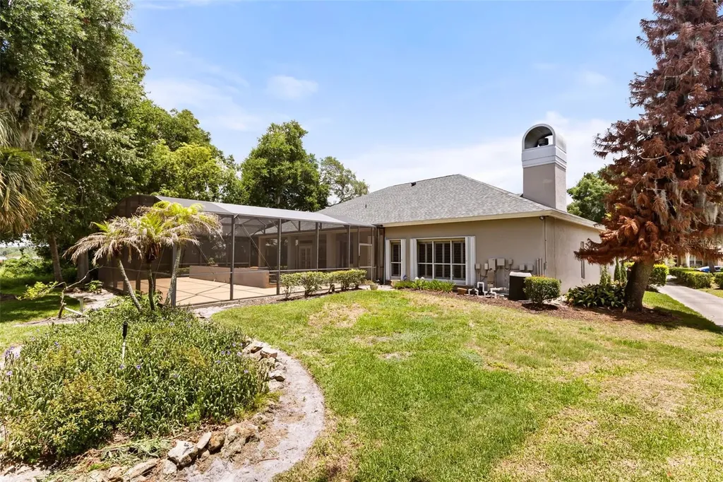 1521 Edgewater Drive Mount Dora FL 32757