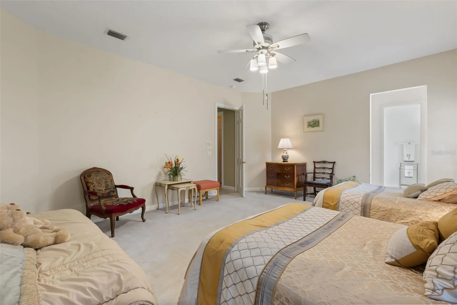 1521 Edgewater Drive Mount Dora FL 32757