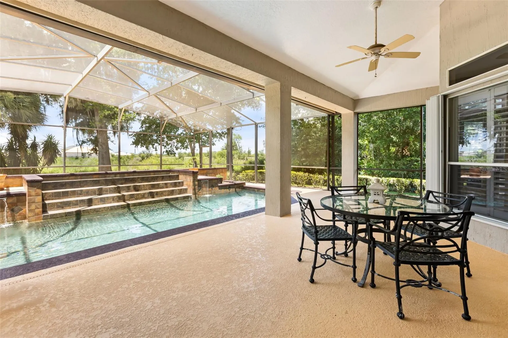 1521 Edgewater Drive Mount Dora FL 32757