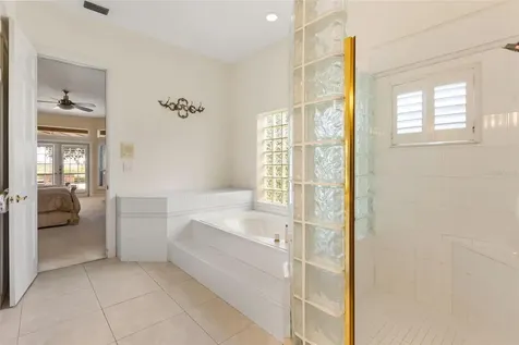 1521 Edgewater Drive Mount Dora FL 32757